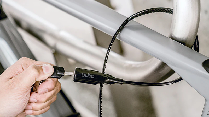 Смотреть видеообзор Велосипедный замок Ulac Air Just Z-tie Lock Orange